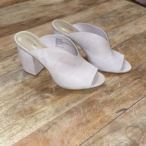 Abound tyla open toe heeled mule size 10